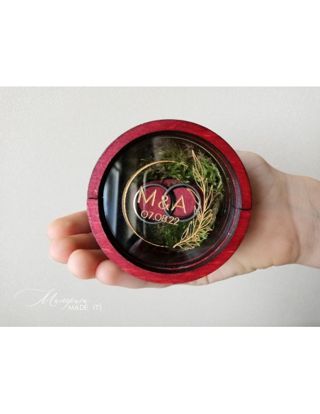 Round wooden ring box with clear lid