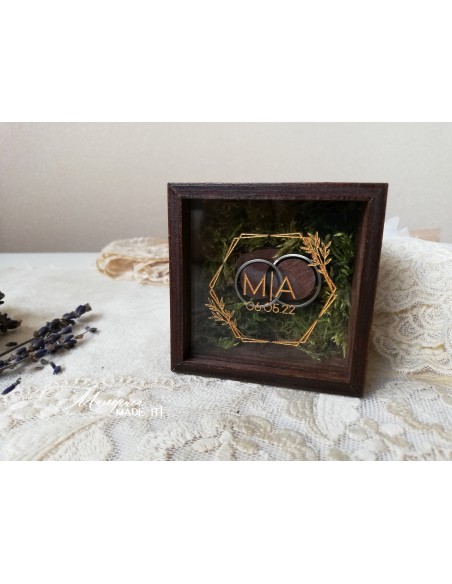 Personalized square wooden wedding ring box