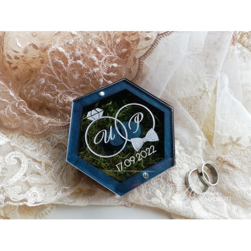 Hexagonal ring box with magnetic closure – personalized wedding box