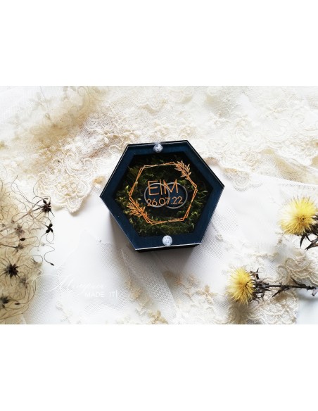 Hexagonal ring box with magnetic closure – personalized wedding box
