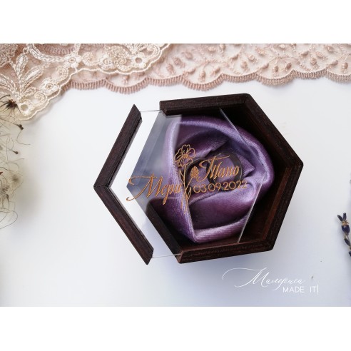 Handmade ring box with silk velvet and a clear lid