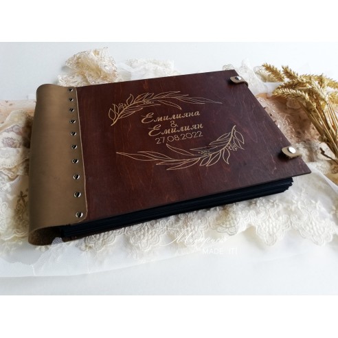 Personalized wedding photo album made of wood and genuine leather | Malerisa Made It
