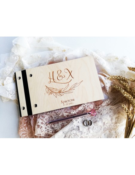 Wedding guestbook made of wood and leather