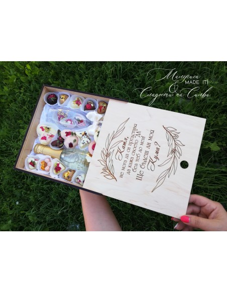 Personalized wooden box invitation for maid of honor | Handmade