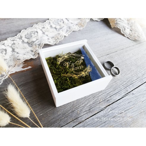 Square Ring Box with Moss | Wooden Personalized Wedding Box