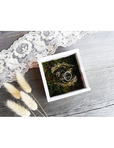 Square Ring Box with Moss | Wooden Personalized Wedding Box