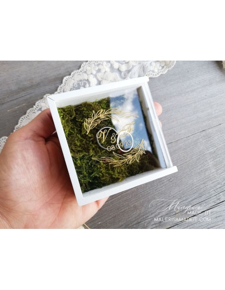 Square Ring Box with Moss | Wooden Personalized Wedding Box