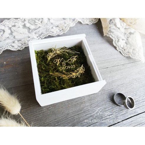 Square Ring Box with Moss | Wooden Personalized Wedding Box
