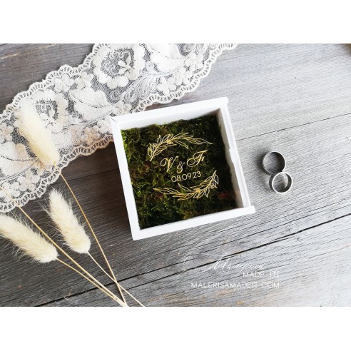 Square Ring Box with Moss | Wooden Personalized Wedding Box