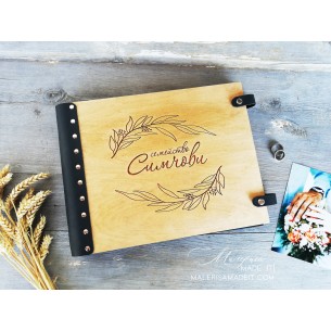Personalized wedding photo album made of wood and genuine leather