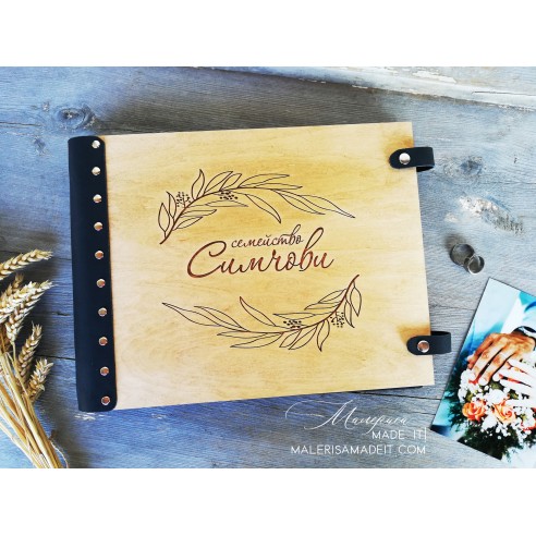 Luxury wedding album with wooden cover