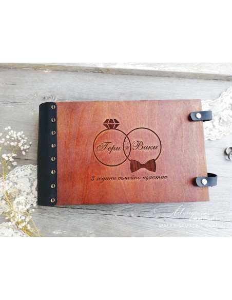 Personalized wedding photo album made of wood and genuine leather | Malerisa Made It
