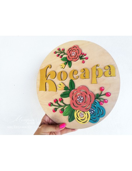 Wooden name plate for nursery with flowers
