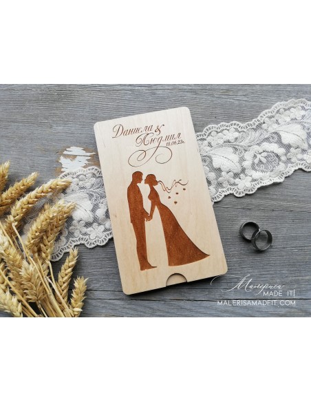 Wooden envelope for money - Newlyweds