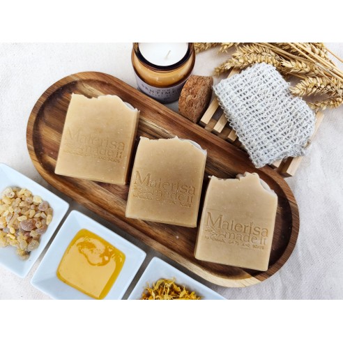 Natural soap - Honey, Frankincense and Calendula.