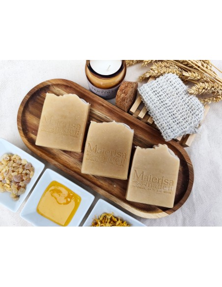 Natural soap - Honey, Frankincense and Calendula.
