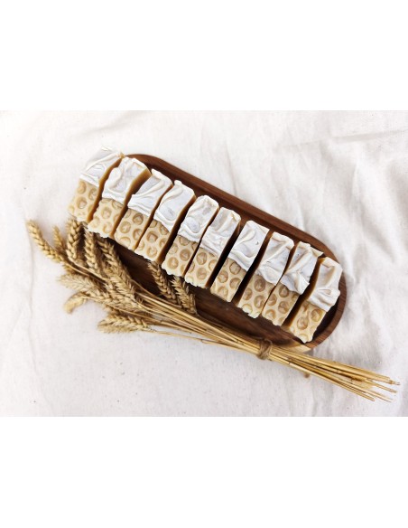 Natural soap - Honey, Frankincense and Calendula.
