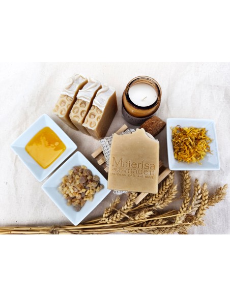 Natural soap - Honey, Frankincense and Calendula.