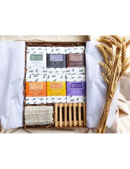 Gift box with natural soaps and accessories - "Abundance"