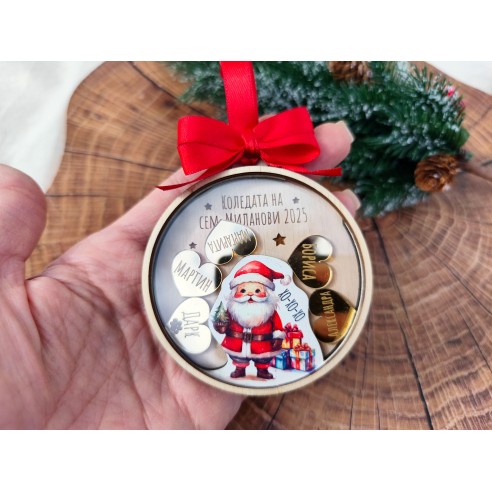 Family Christmas tree toy - shaker with Santa Claus