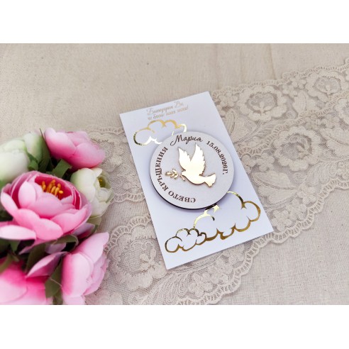 Gifts for guests for a christening with a golden dove – personalized souvenirs