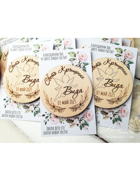 Gifts for guests for a baptism – wooden plaque with an angel and personalization