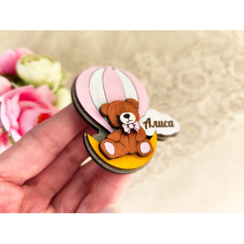 Personalized magnet with a bear, balloon and moon