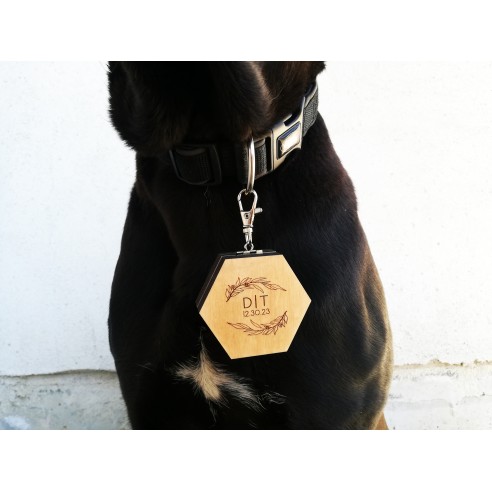 Wooden dog ring box