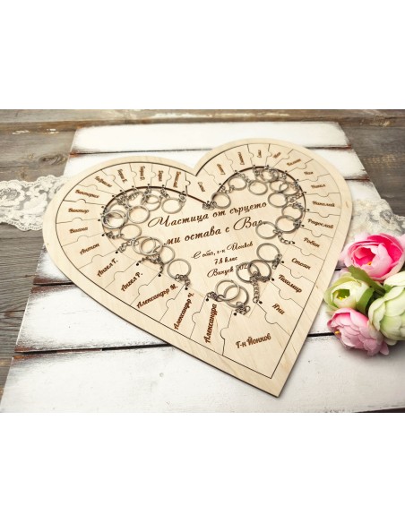 Personalized wooden puzzle with key chains and names - a gift for graduates from a class teacher