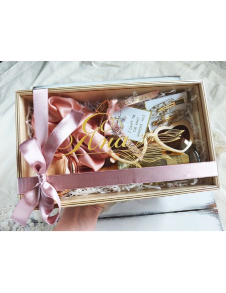Bridesmaid box with name | Personalized gift box with accessories