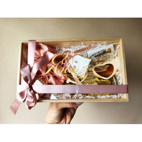 Bridesmaid box with name | Personalized gift box with accessories