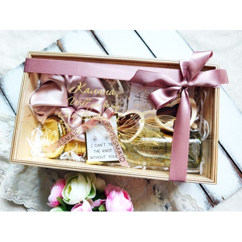 Bridesmaid box with name | Personalized gift box with accessories