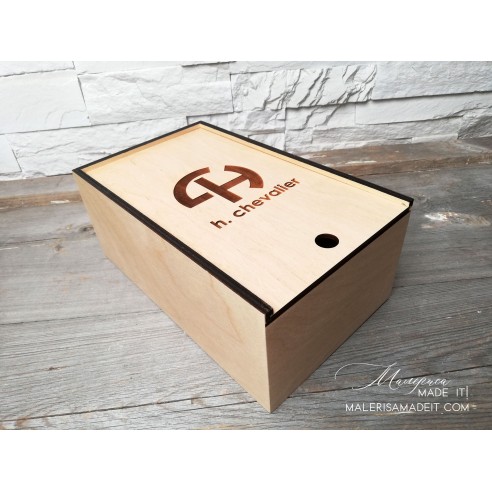 Corporate wooden box with sliding lid 27x10x15 cm – personalized with logo | Malerisa Made It