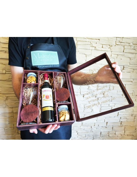 Personalized wooden invitation box for best man and best woman with transparent lid | Malerisa Made It