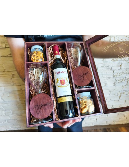Personalized wooden invitation box for best man and best woman with transparent lid | Malerisa Made It