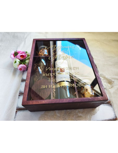 Personalized wooden invitation box for best man and best woman with transparent lid | Malerisa Made It