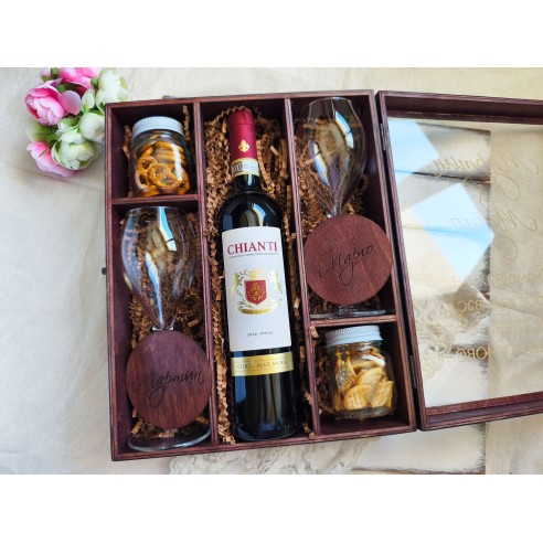 Personalized wooden invitation box for best man and best woman with transparent lid | Malerisa Made It