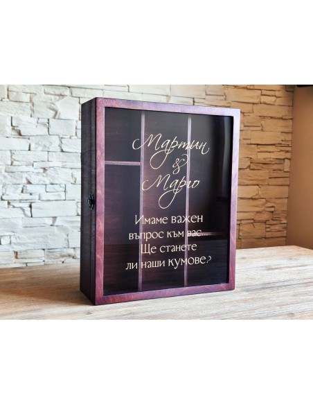 Personalized wooden invitation box for best man and best woman with transparent lid | Malerisa Made It