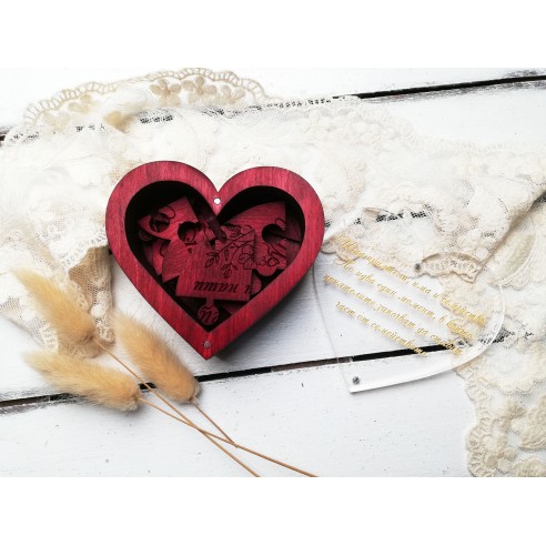 Best man invitation in a wooden puzzle box
