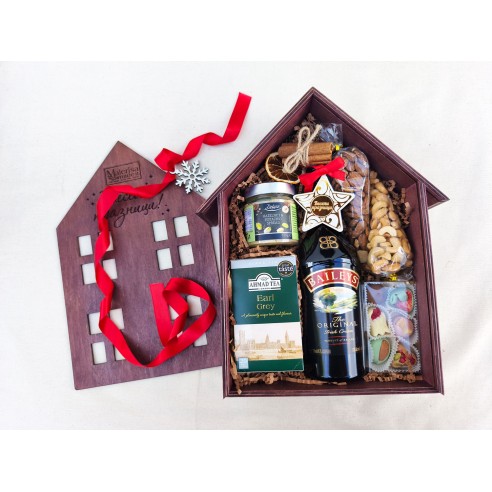 Personalized wooden box with sliding lid for business gifts