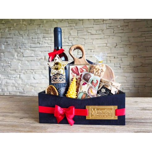 Premium wooden basket for corporate gifts and business partners