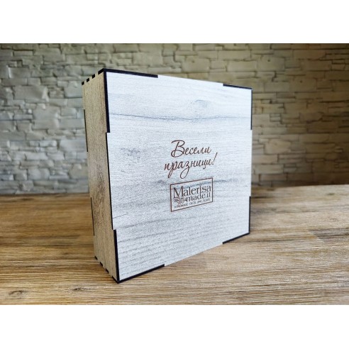 Wooden gift box in three colors for corporate gifts