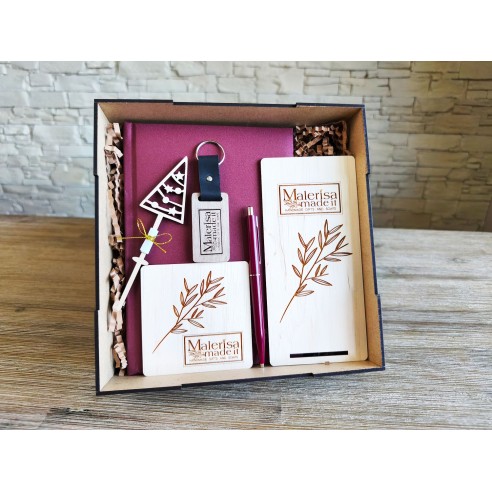 Luxury wooden box for corporate gifts with the possibility of personalization