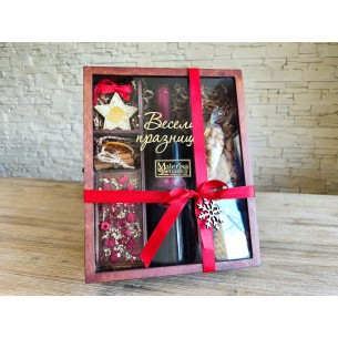Corporate wooden gift box with transparent lid - empty or full