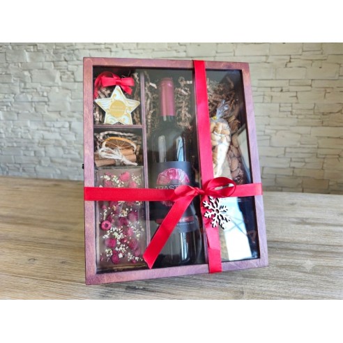 Empty or full corporate box for personalized gifts