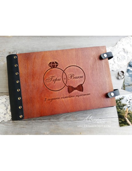 Photo album made of wood and genuine leather with individual production