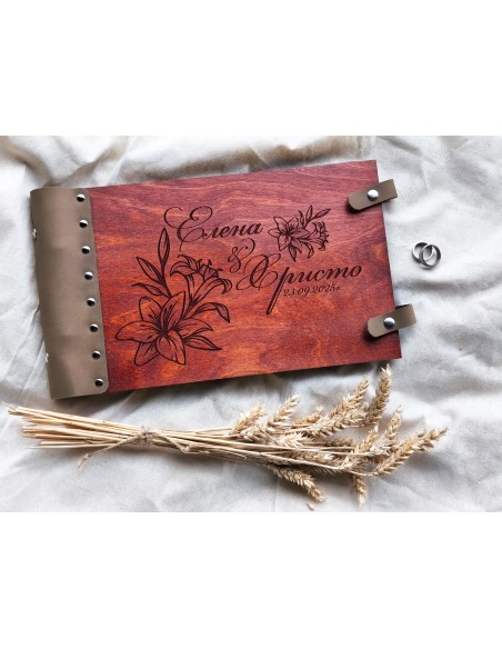 Personalized wedding photo album