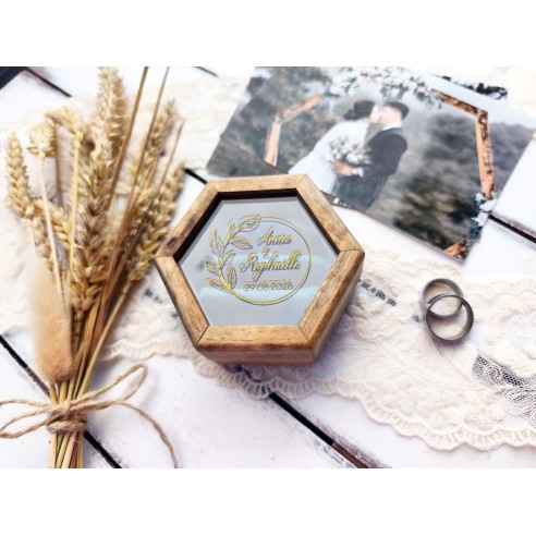 Elegant Wedding Ring Box