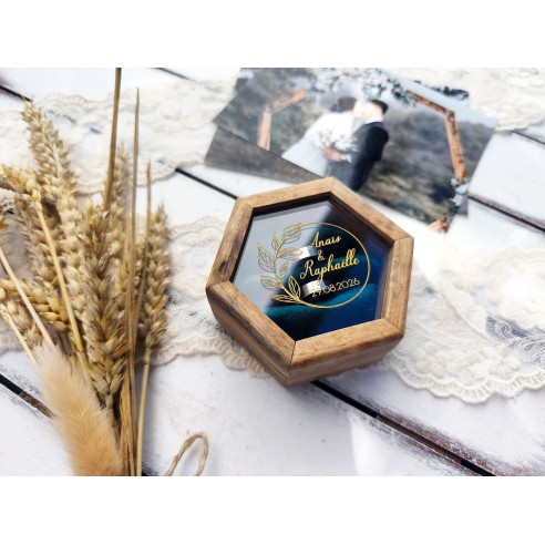 Elegant Velvet Ring Box