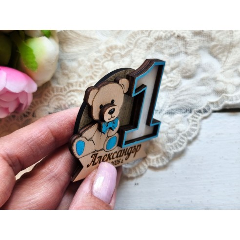 Personalized bear magnet for children's holiday